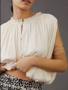Anthropologie Ivory Pleated Sleeveless Blouson Top